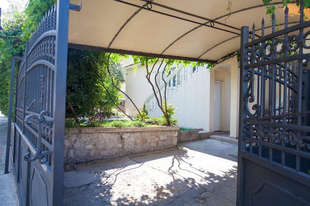 Apartments & Rooms Jelka Kotor Exterior photo