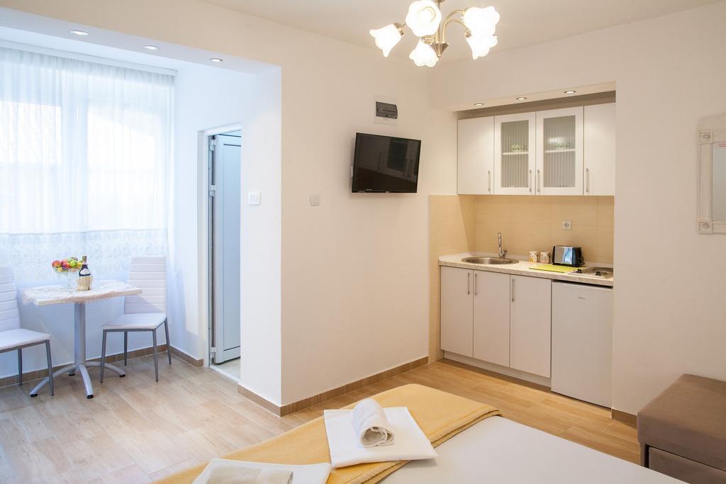 Apartments & Rooms Jelka Kotor Exterior photo