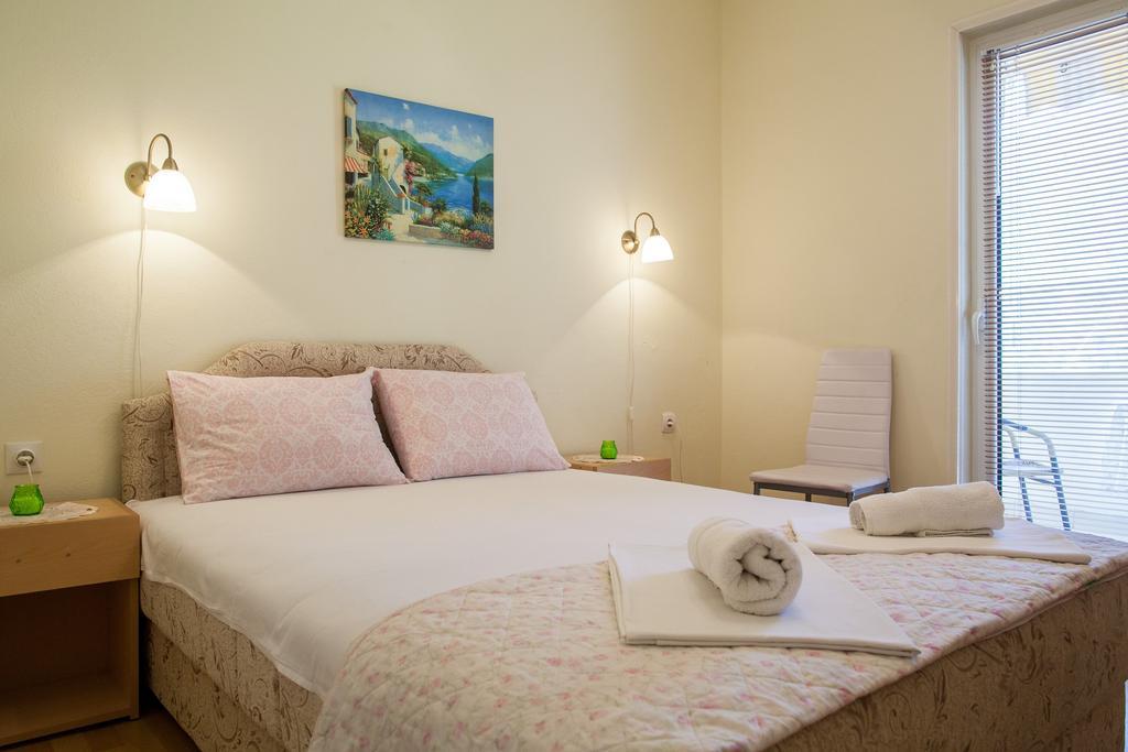 Apartments & Rooms Jelka Kotor Exterior photo
