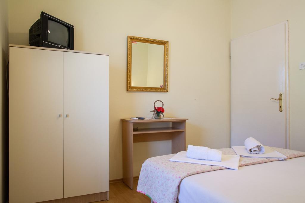 Apartments & Rooms Jelka Kotor Exterior photo