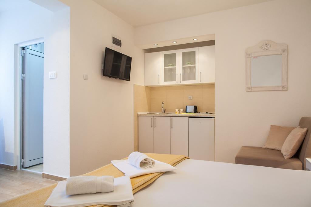 Apartments & Rooms Jelka Kotor Exterior photo