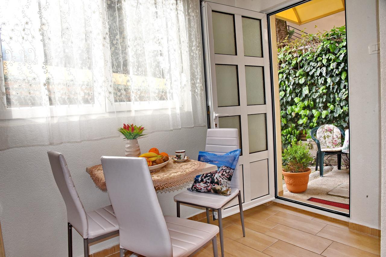 Apartments & Rooms Jelka Kotor Exterior photo