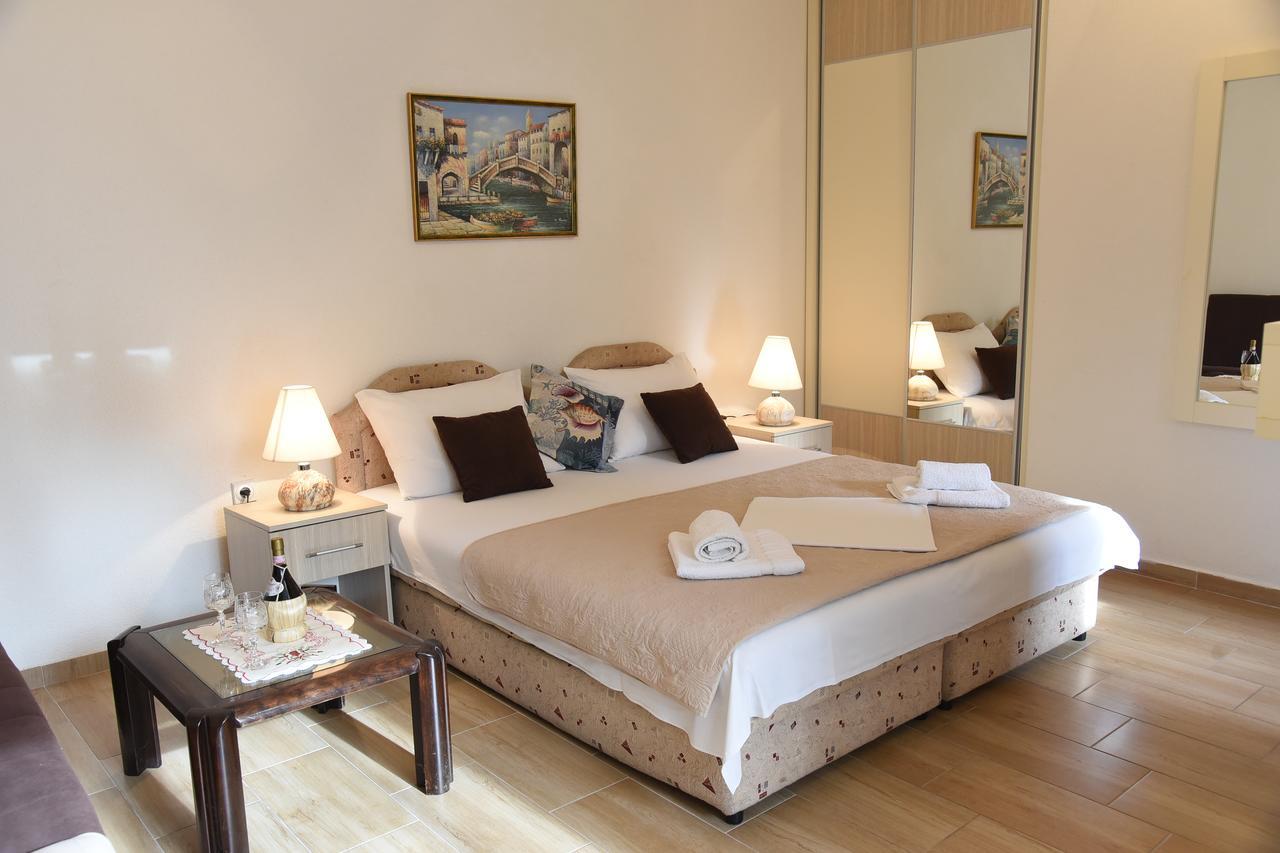 Apartments & Rooms Jelka Kotor Exterior photo